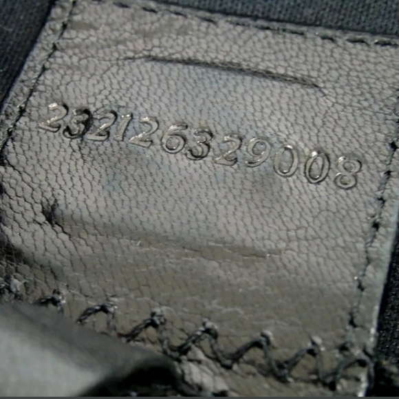 AUTHENTIC FENDI 232126329008 LOGO HARDWARE HANDBAG - Picture 7 of 8